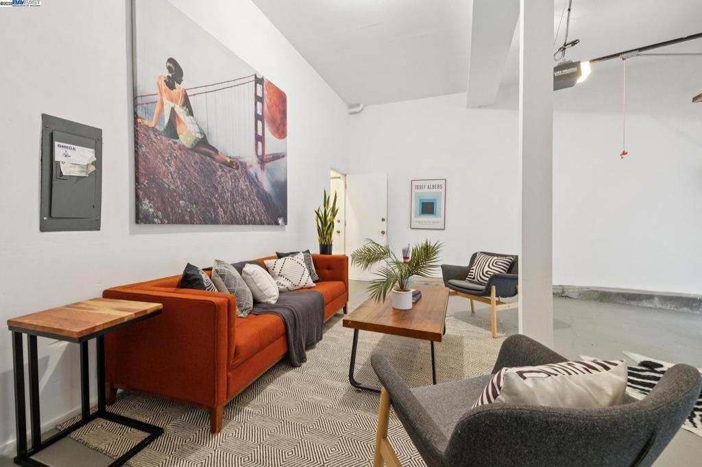 MONTCLAIR - Residential