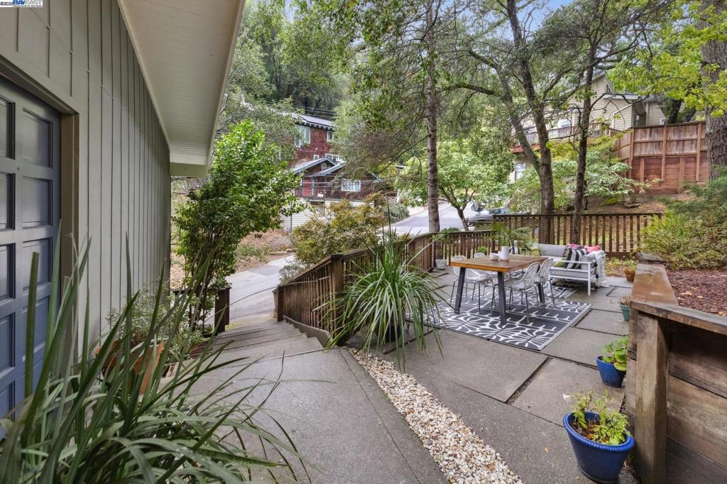 MONTCLAIR - Residential