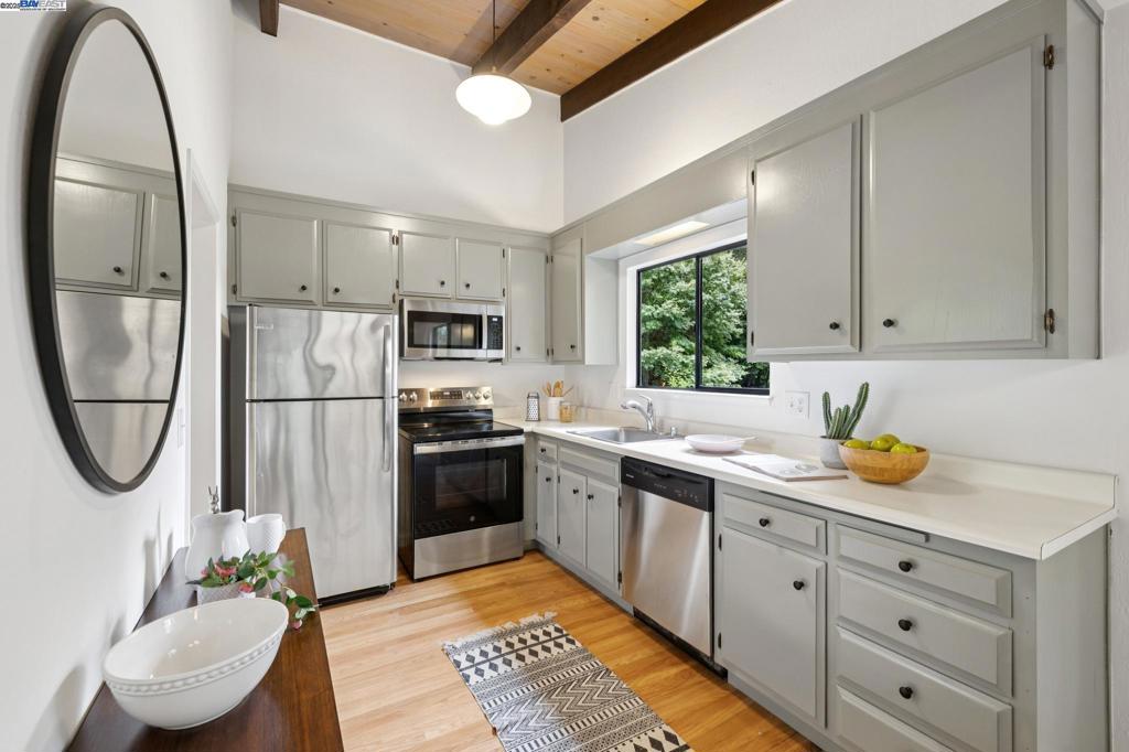 MONTCLAIR - Residential