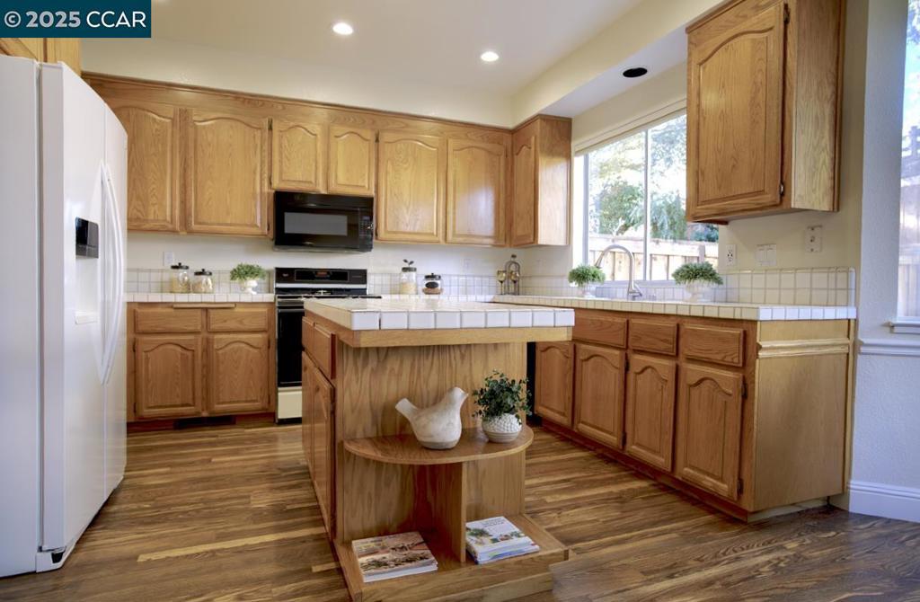 BLACK DIAMOND - Residential