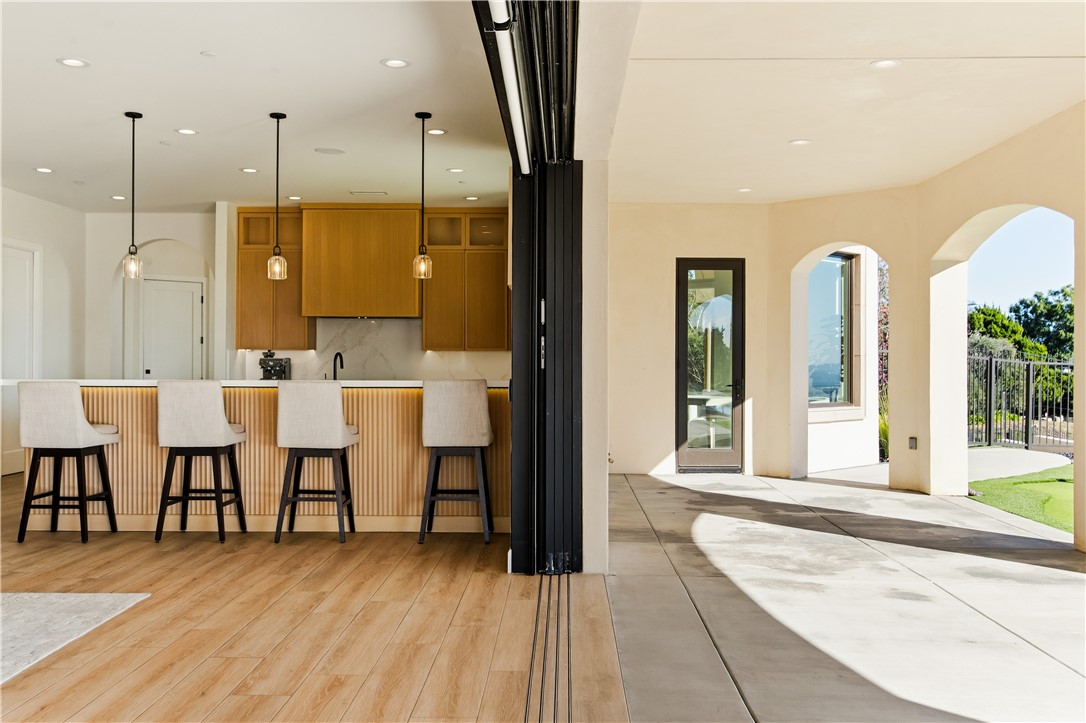 Upland, California, 91784, United States, 4 Bedrooms Bedrooms, ,6 BathroomsBathrooms,Residential,Active,2017096