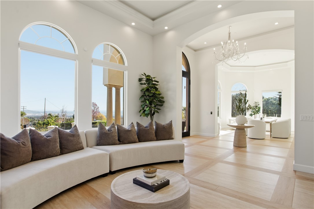 Upland, California, 91784, United States, 4 Bedrooms Bedrooms, ,6 BathroomsBathrooms,Residential,Active,2017096