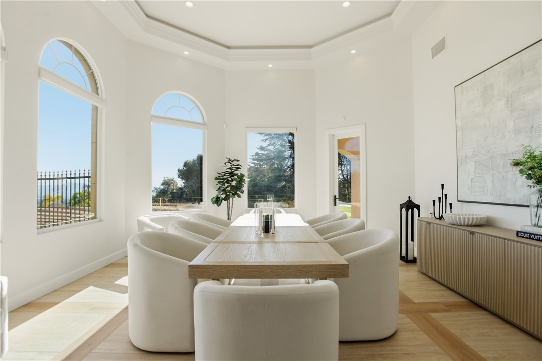 Upland, California, 91784, United States, 4 Bedrooms Bedrooms, ,6 BathroomsBathrooms,Residential,Active,2017096