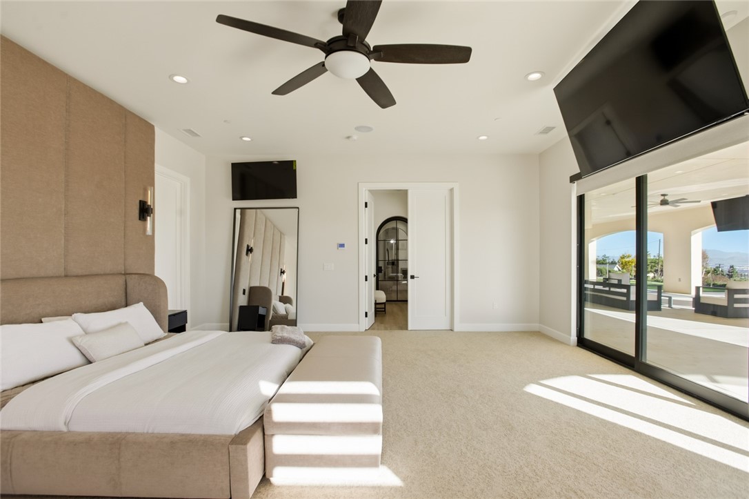 Upland, California, 91784, United States, 4 Bedrooms Bedrooms, ,6 BathroomsBathrooms,Residential,Active,2017096