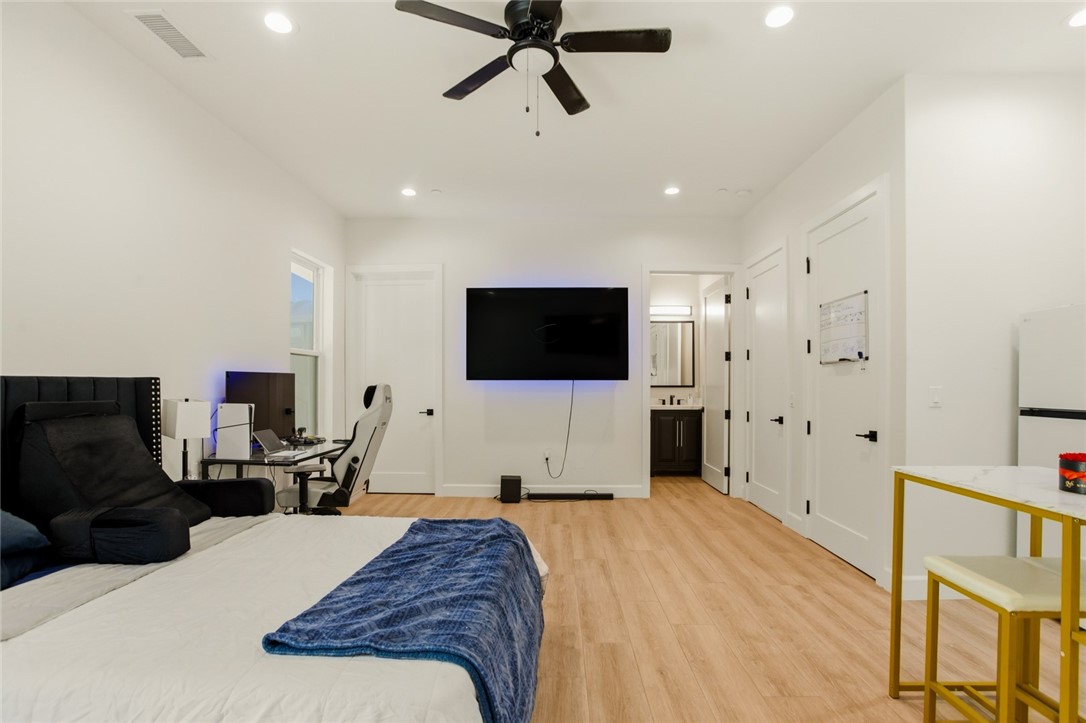 Upland, California, 91784, United States, 4 Bedrooms Bedrooms, ,6 BathroomsBathrooms,Residential,Active,2017096