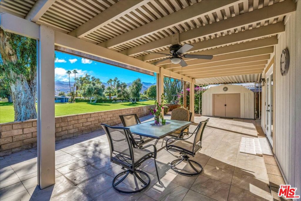 Date Palm Country Cl - Manufactured In Park