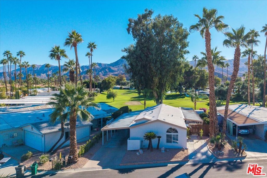 Date Palm Country Cl - Manufactured In Park