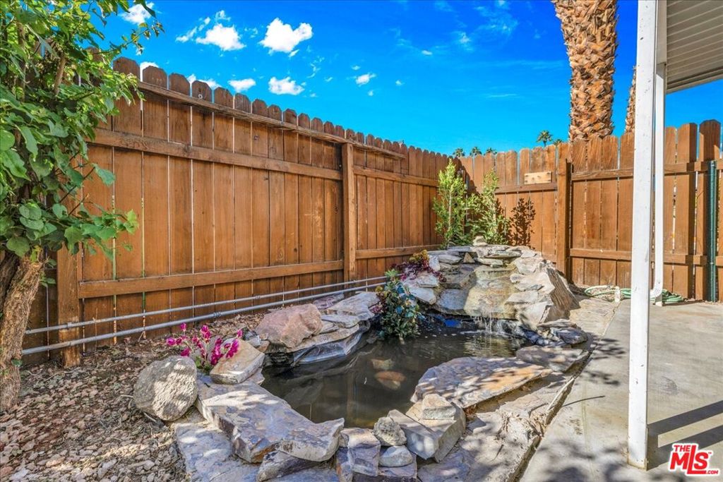 Date Palm Country Cl - Manufactured In Park