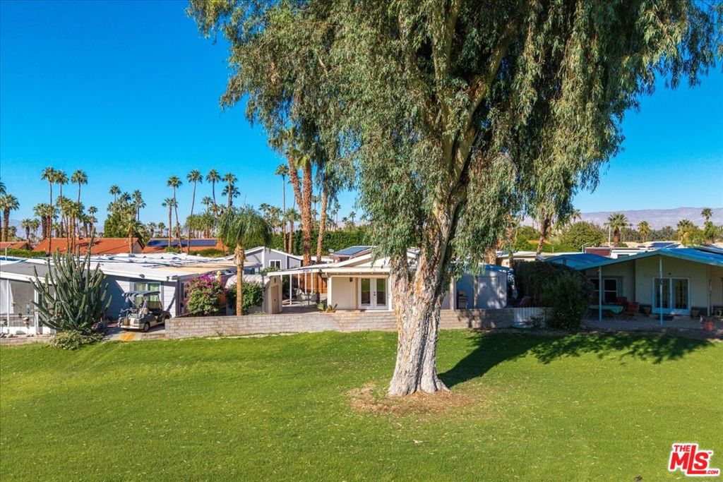 Date Palm Country Cl - Manufactured In Park