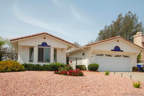 Photo of 18169 Calle Estepona, San Diego, CA 92128 (MLS # 260007504SD)