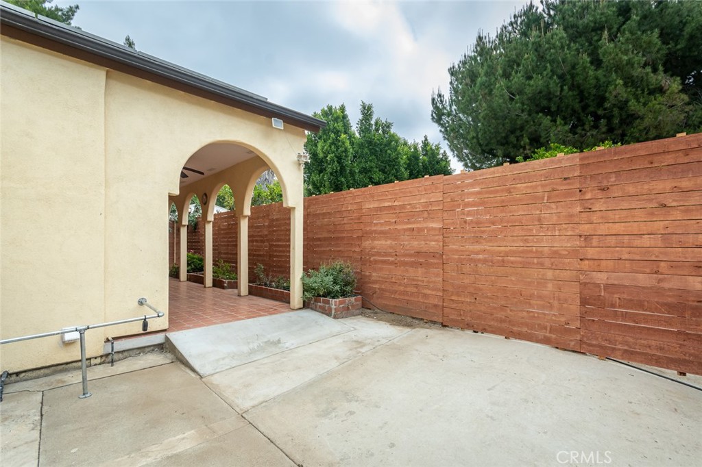 Properties 3 5617 Katherine Avenue