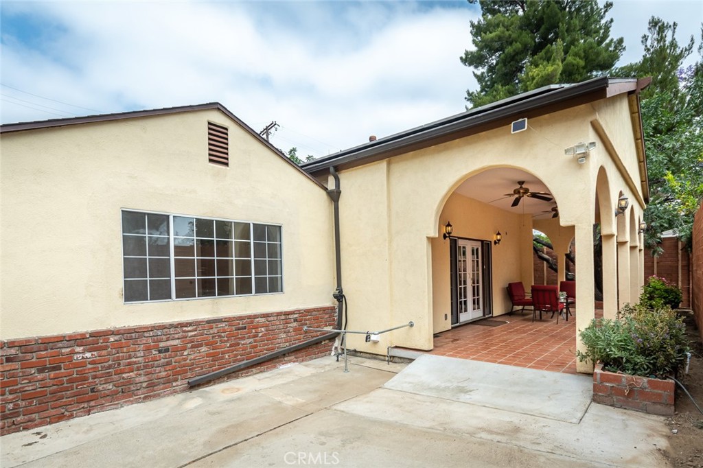 Properties 2 5617 Katherine Avenue