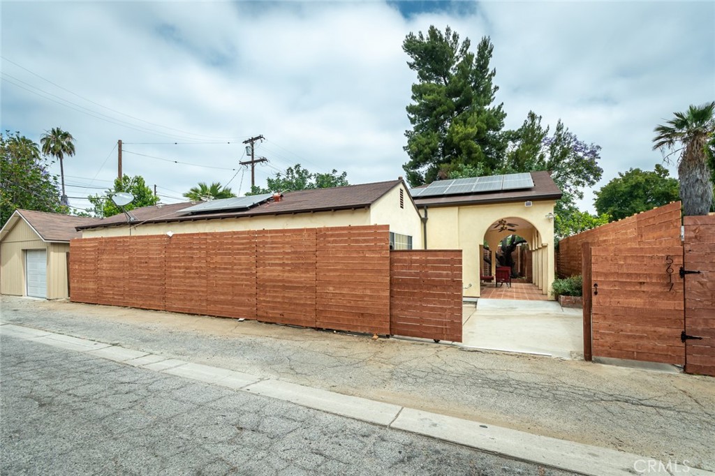 Properties 1 5617 Katherine Avenue