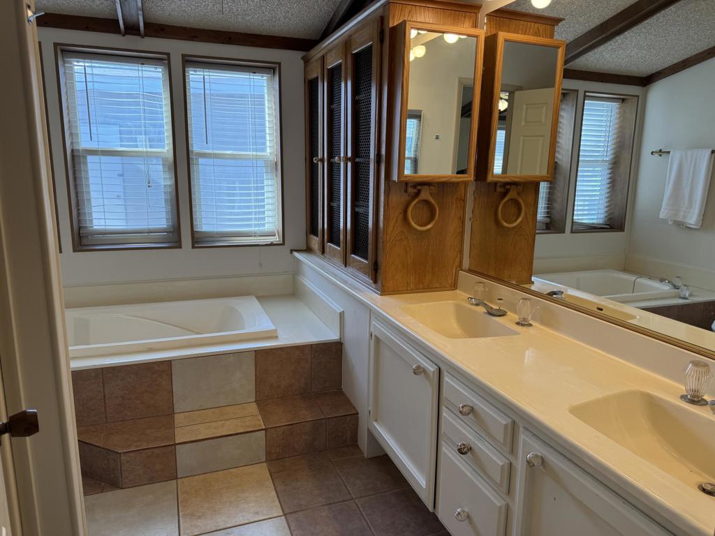 Ivey Ranch - Manufactured In Park