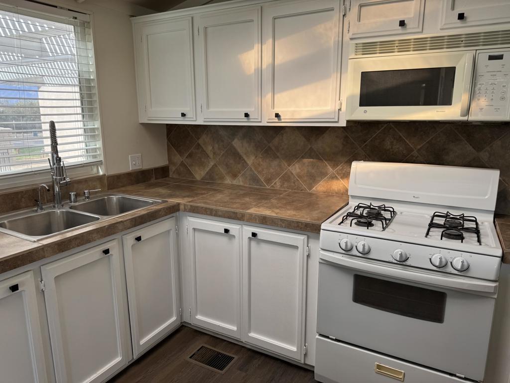 Ivey Ranch - Manufactured In Park