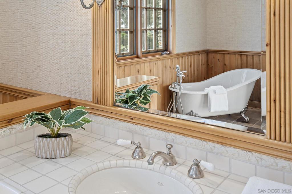Rancho Santa Fe - Residential