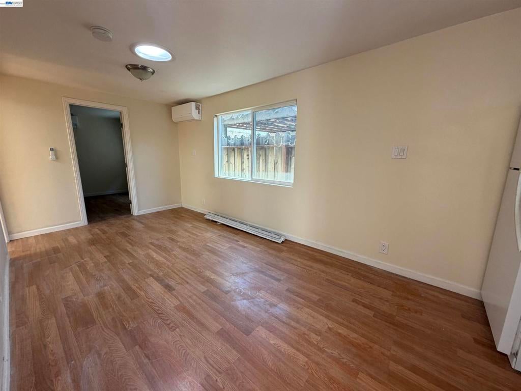 372 6TH Ave