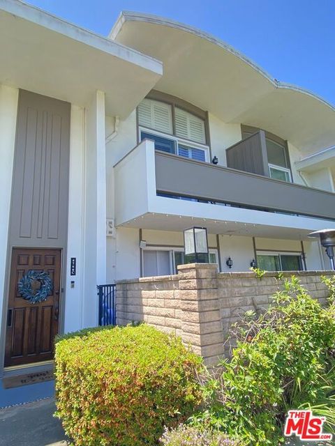 Photo of 4760 La Villa Marina #C, Venice, CA 90292 (MLS # 26638613)