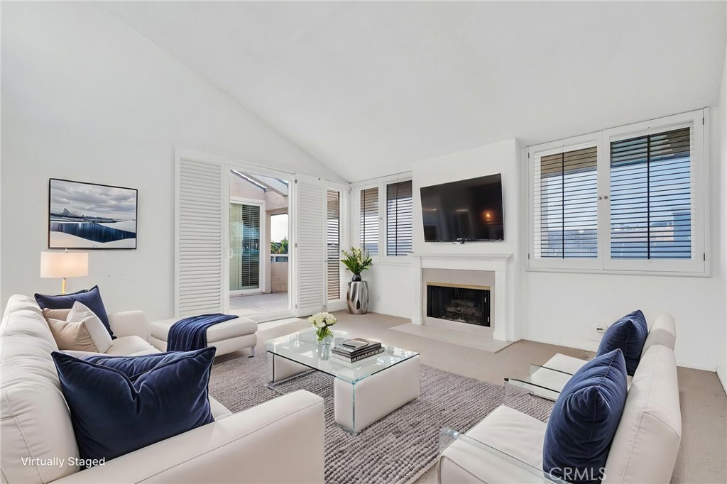 428 Esplanade 302