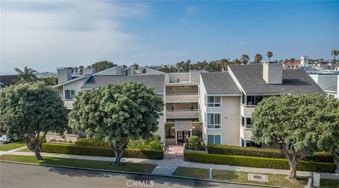 Photo of 428 Esplanade #302, Redondo Beach, CA 90277 (MLS # PV26124484)