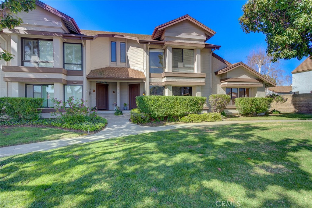 1220 Cobblestone Lane