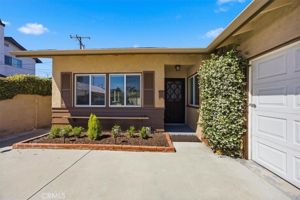 Photo of 1273 Ritner Street, Torrance, CA 90502 (MLS # SB26081801)