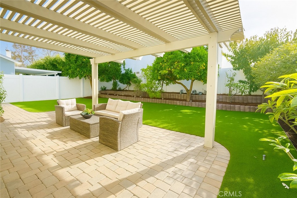 El Camino Glen (CH) - Residential