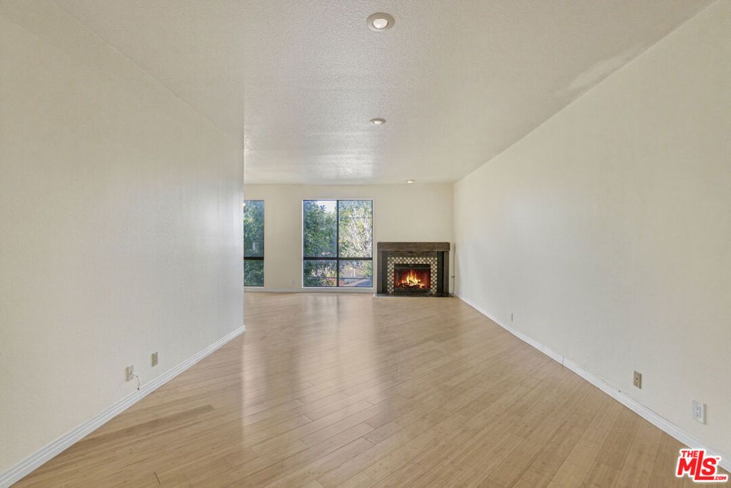 Photo of 13331 Moorpark Street #233, Sherman Oaks, CA 91423 (MLS # 25621607)