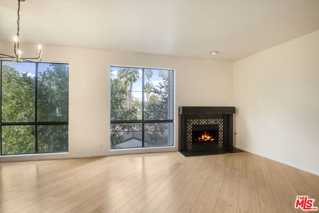 Photo of 13331 Moorpark Street #233, Sherman Oaks, CA 91423 (MLS # 25621607)