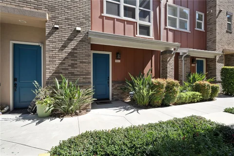 MLS: AR26132559