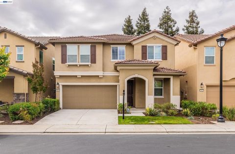 Photo of 60 Molveno Dr Dr, Stockton, CA 95209 (MLS # 41132322)