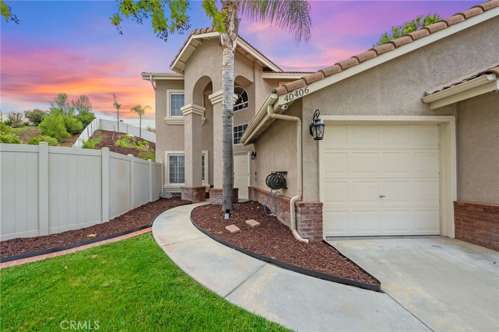 40406 Calle Katerine