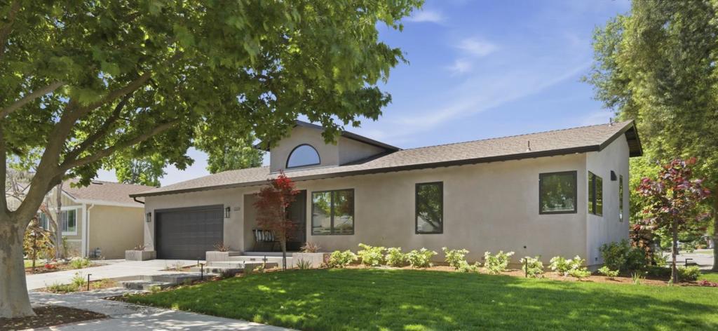 2559 Fairglen Drive