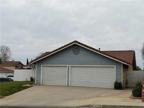 Photo of 1627 Jon Gilbert Ln, Beaumont, CA 92223 (MLS # CV26031200)