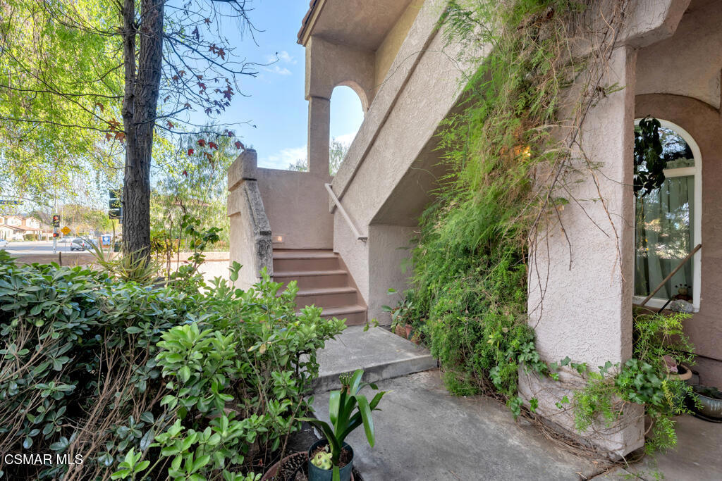 Properties 4 23201 Sherman Way F
