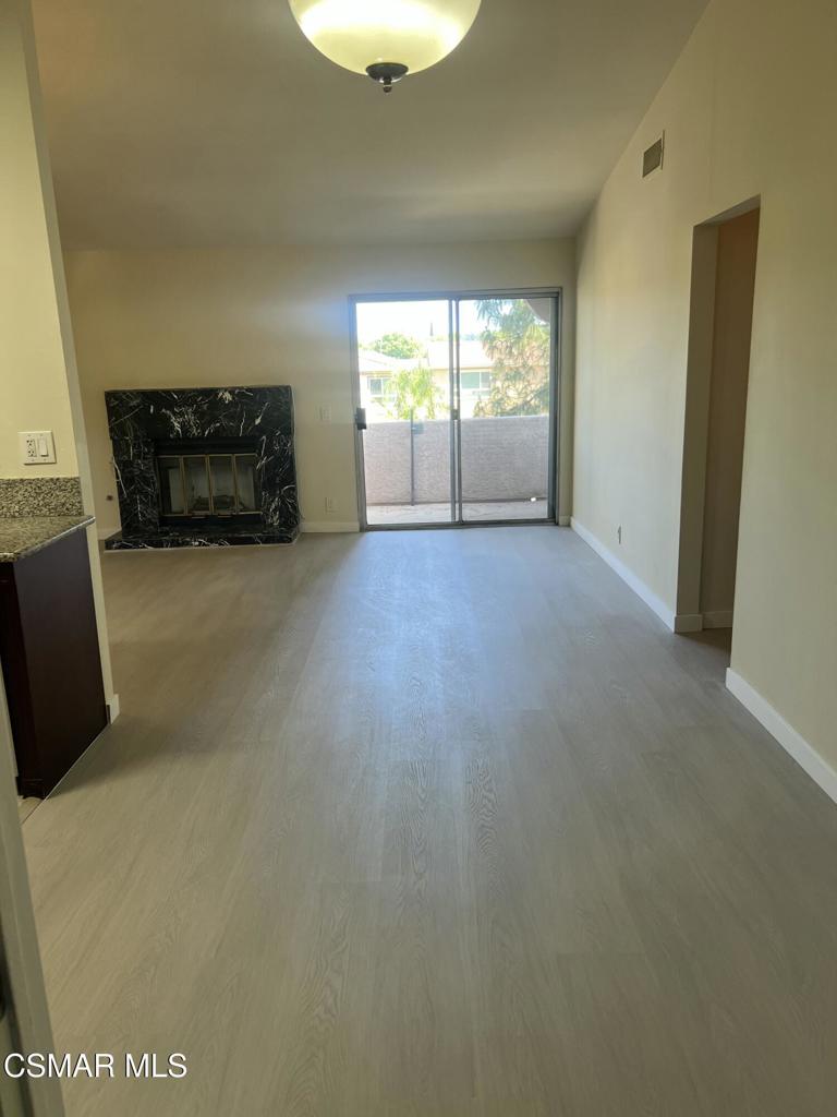 Properties 2 23201 Sherman Way F