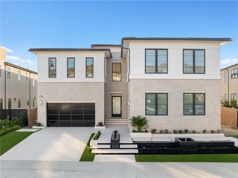 Photo of 11773 N Greenwood Dr, Porter Ranch, CA 91326 (MLS # TR25268848)