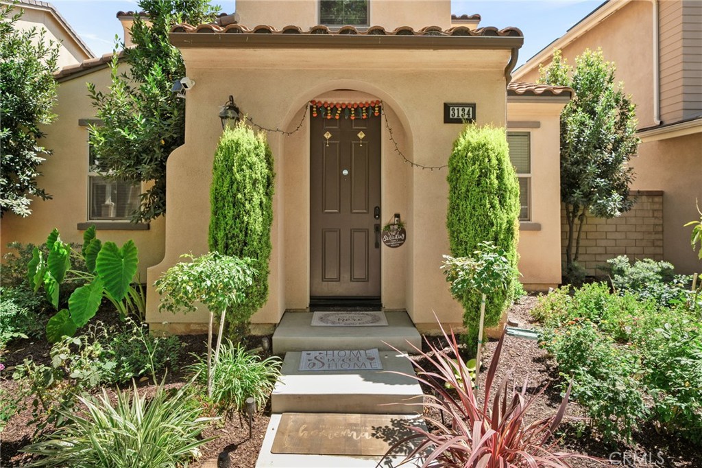 3134 E La Avenida Drive