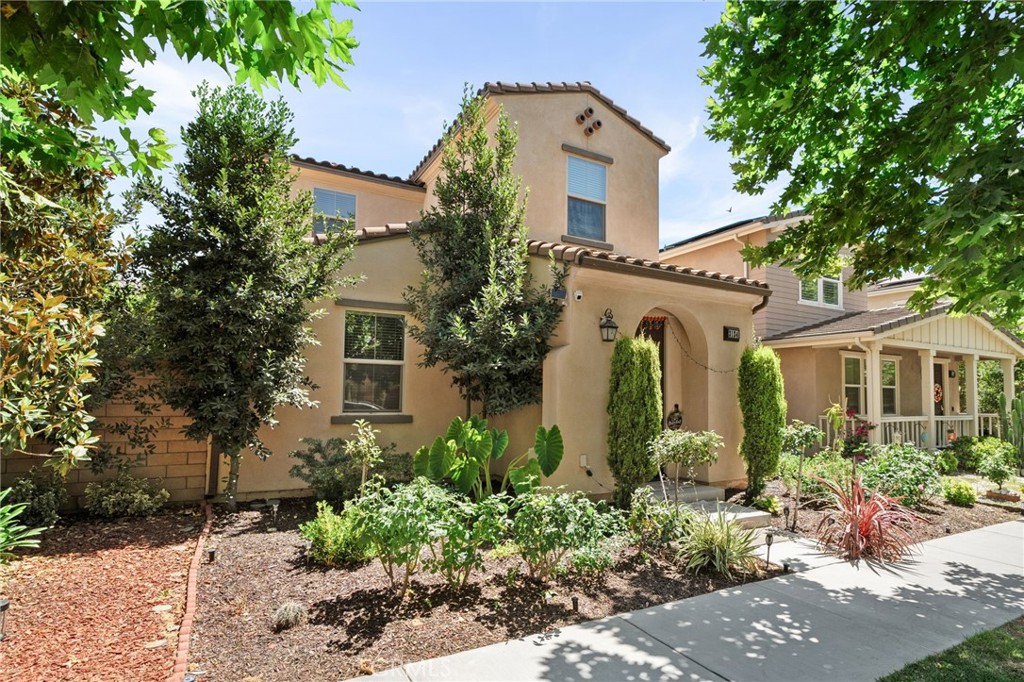 3134 E La Avenida Drive