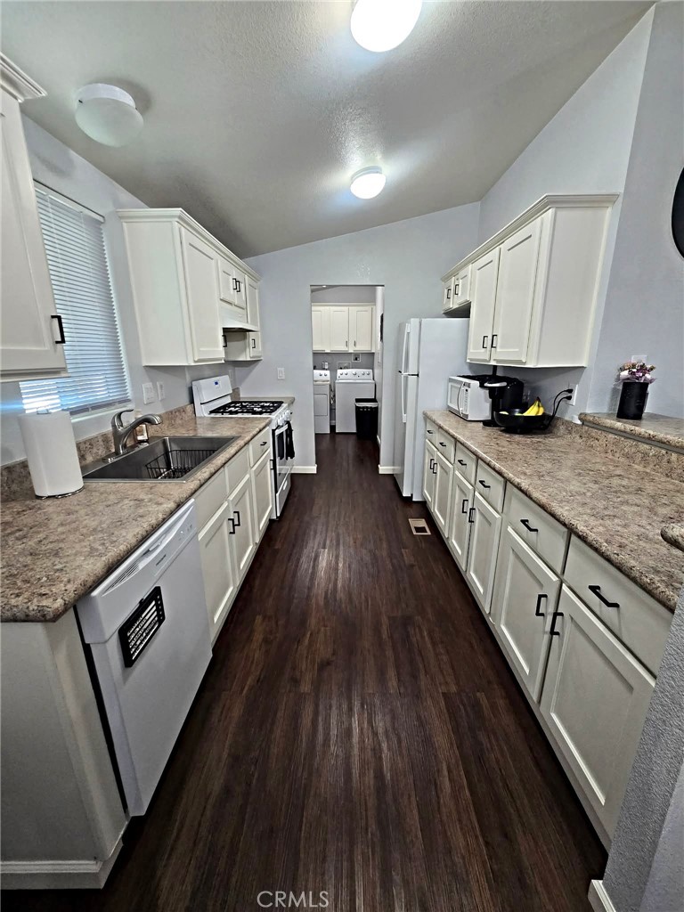 20843 Waalew Road C31