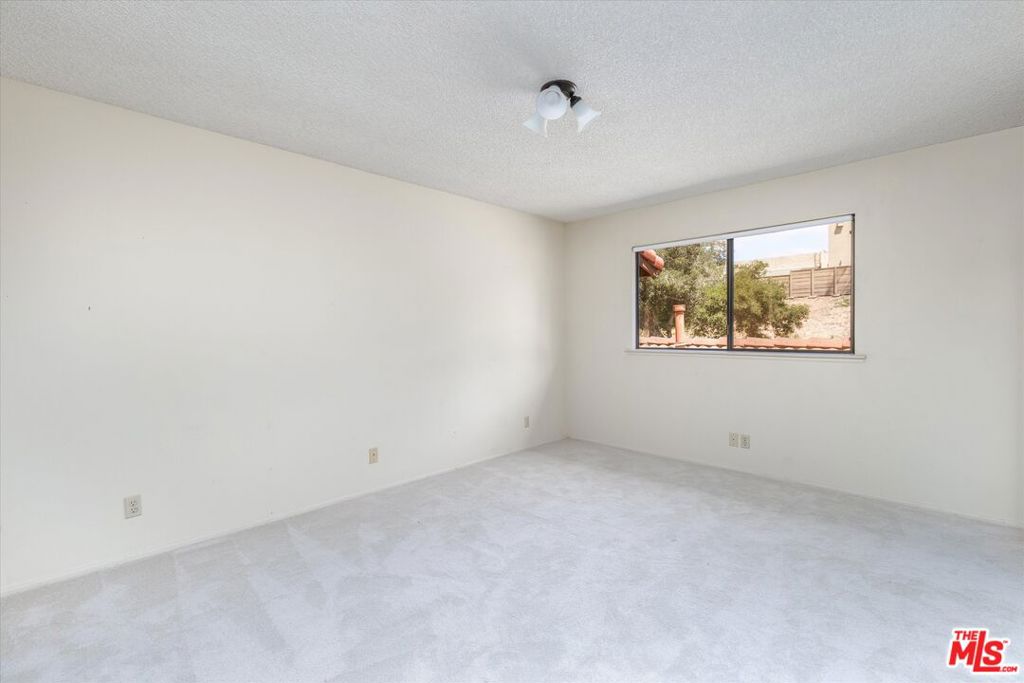 Creekridge Villas - Residential