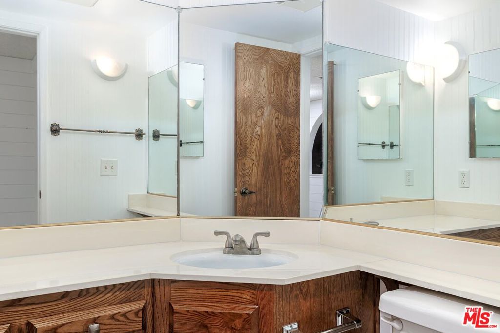 Creekridge Villas - Residential