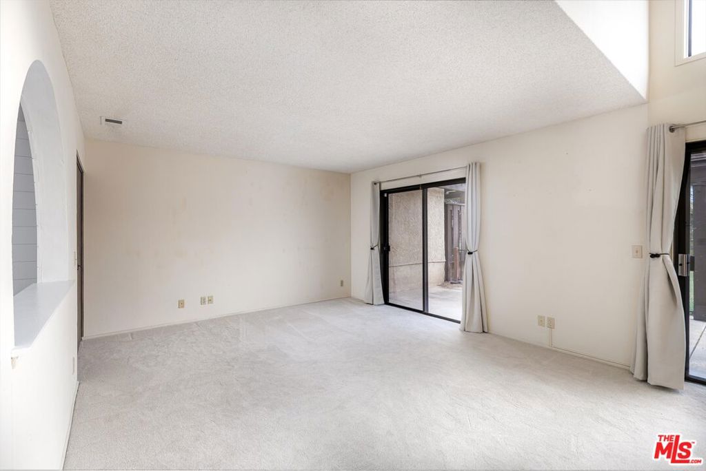 Creekridge Villas - Residential