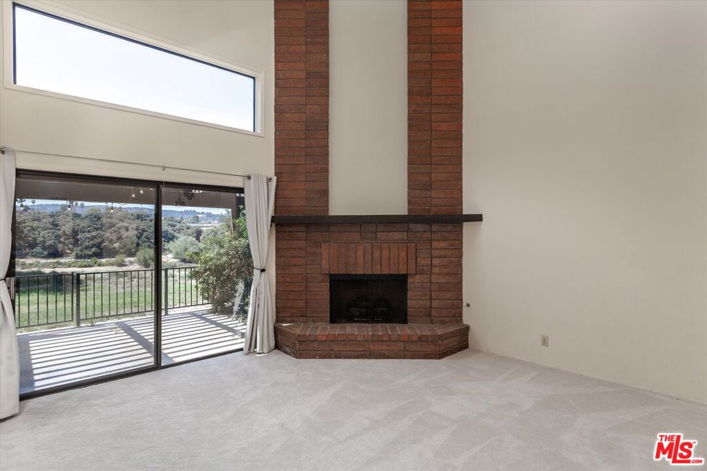 Creekridge Villas - Residential