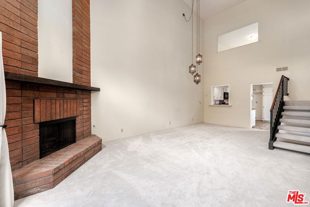 Creekridge Villas - Residential