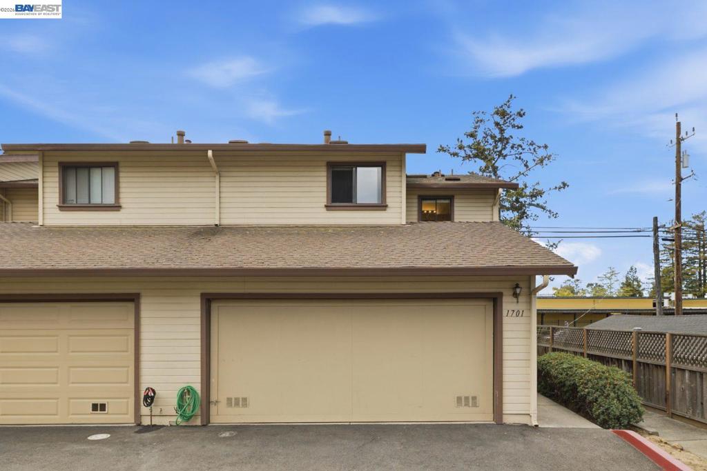 1701 Calais Ct CT