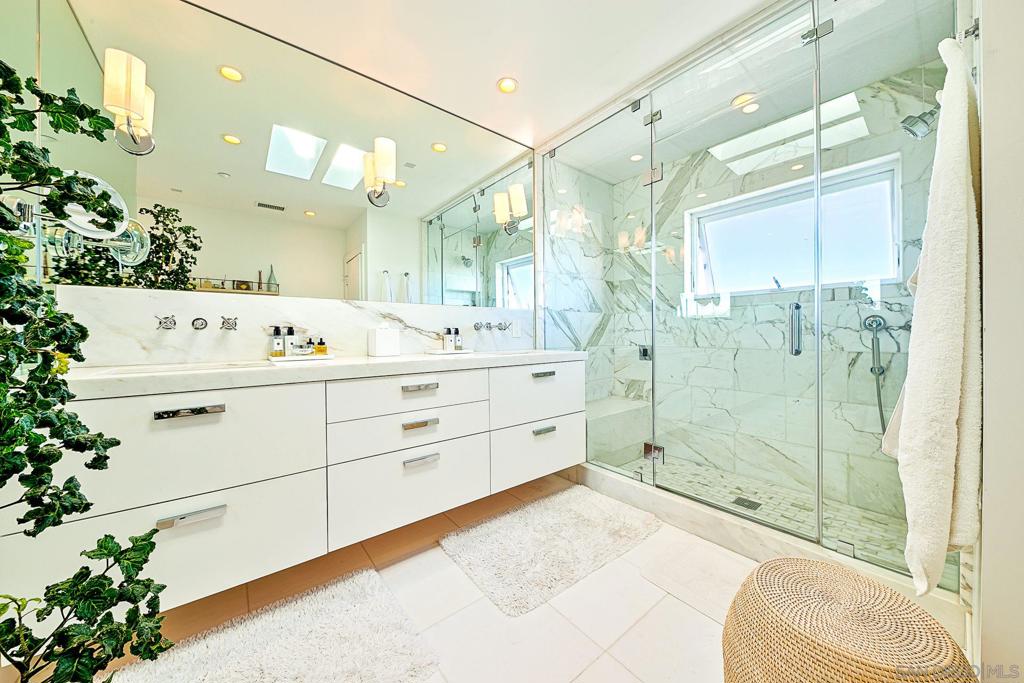 La Jolla - Residential Lease