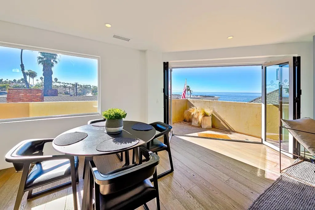 La Jolla, California 92037, United States, 3 Bedrooms Bedrooms, ,4 BathroomsBathrooms,Residential,Active,177721