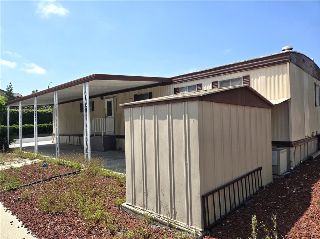 1001 W Lambert Road 84