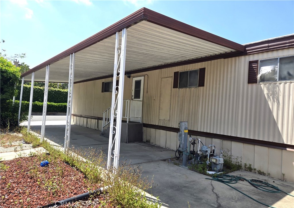 1001 W Lambert Road 84